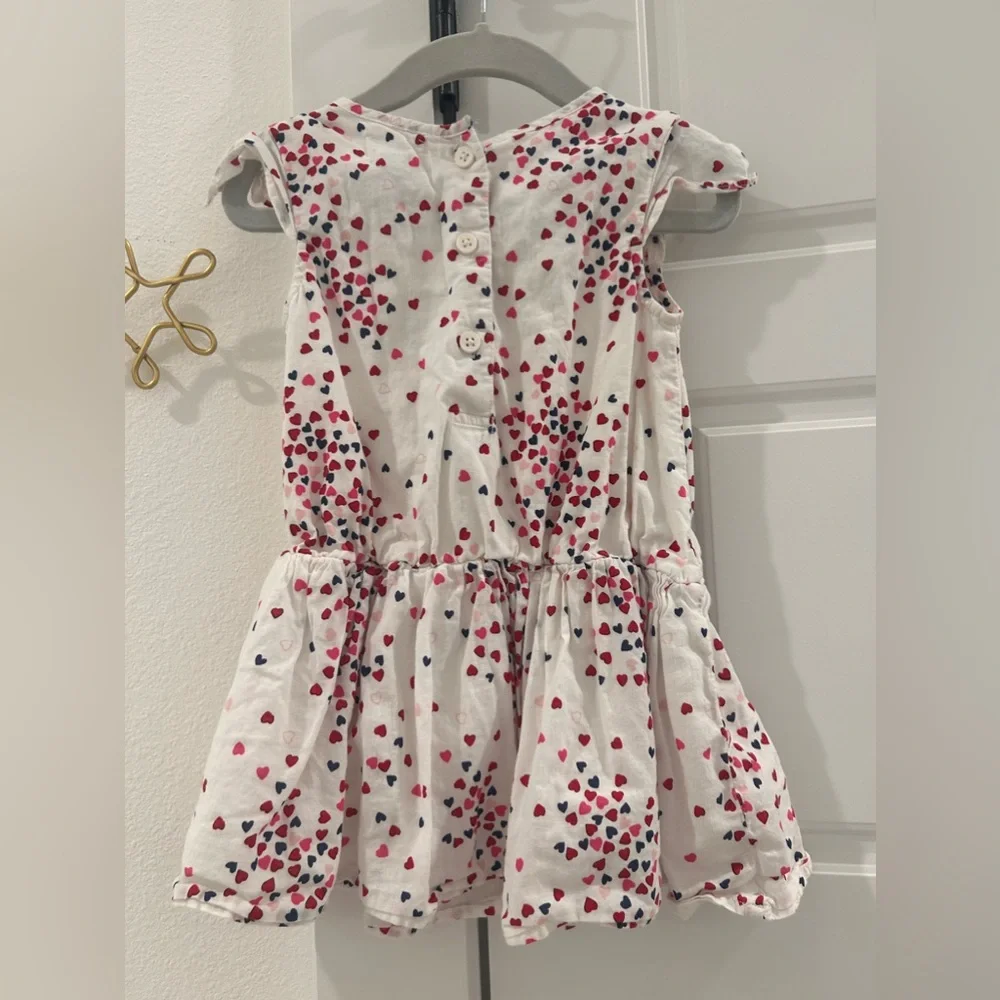 Gap Heart Ruffled dress in size 3T